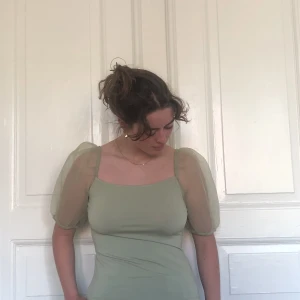 Tröja med mesh-arm  - Älskar denna men får aldrig tillfälle att använda. Köp! 