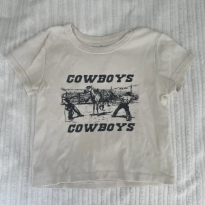 Brandy Melville topp - Använd typ 2 gånger, passar xs-s