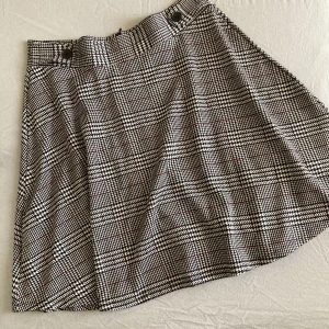 Sommar kjol - Fin sommar kjol från Espirit storlek L