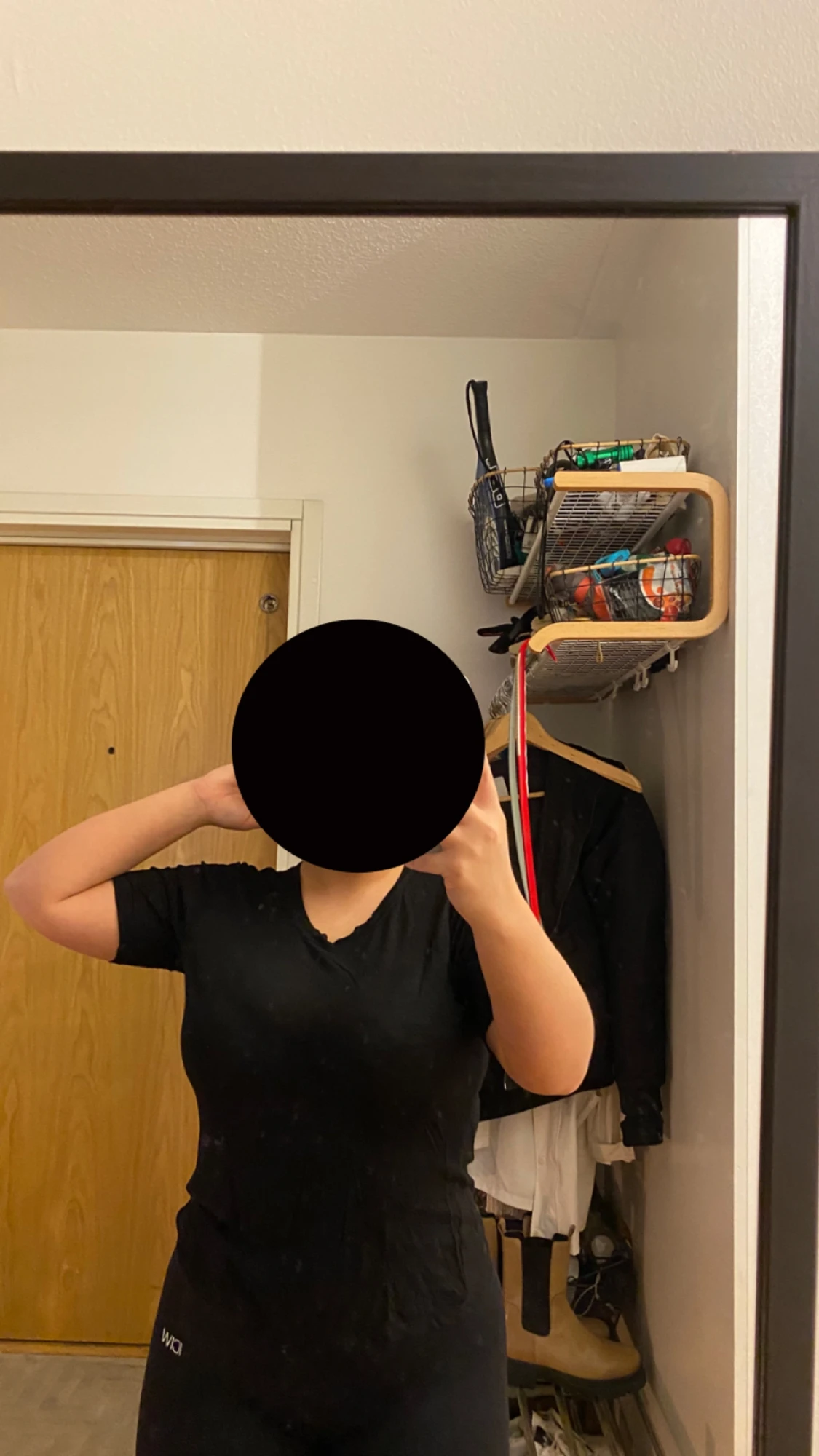 Fin vanlig svart bas tröja