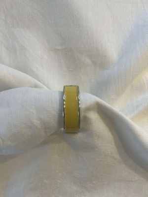 Armband - Gult armband 