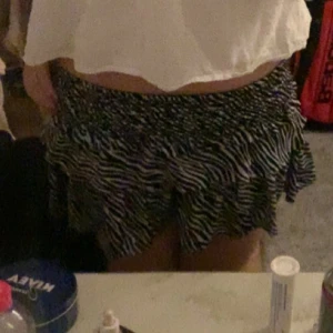 Lowwaist zebra kjol - Superfin zebramönstrad kjol ifrån gina young 💗