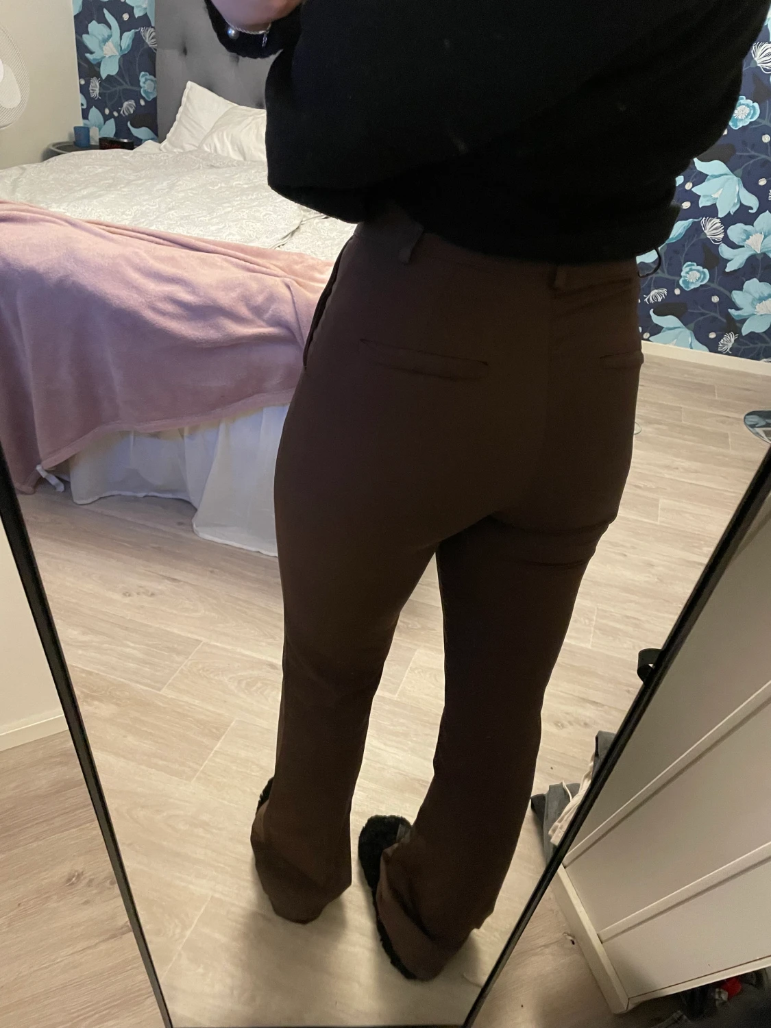 Högmidjade kostymbyxor  - 90