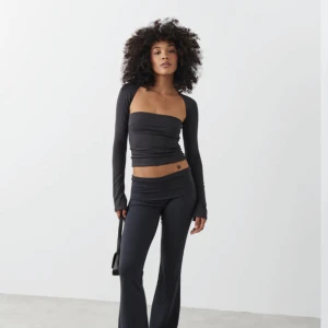 Square neck topp - Säljer denna topp från Gina, knappast använd! Nypris: 259kr