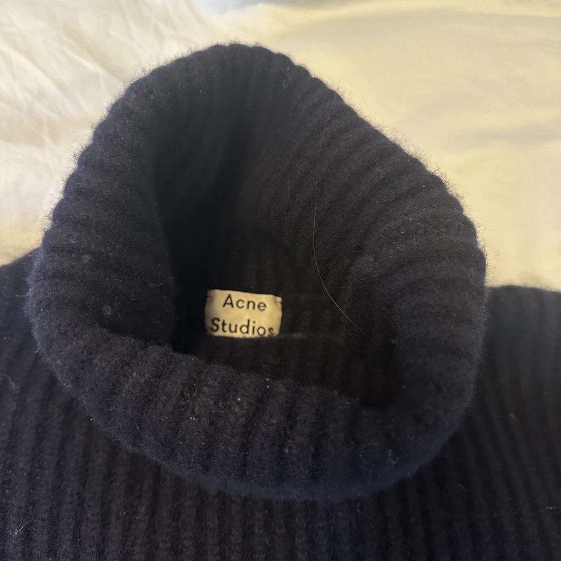 Acne stickad tröja  - 90