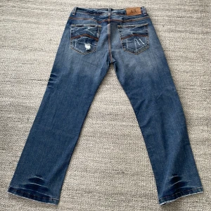 Armani vintage jeans  - Feta Armani jeans i grymt skick! Size 33/30 passar även 31-32 i midja 
