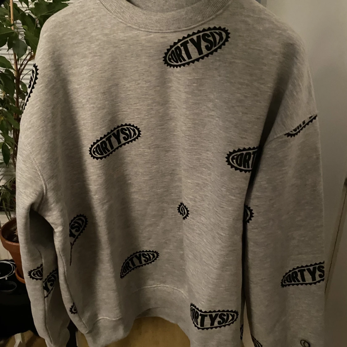 District 46 crewneck