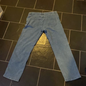 Jeans - Den är i topp sick och är väldigt stretchiga.