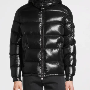 Moncler maya storlek 2 - Söker en äkta moncler maya storlek 2😊 