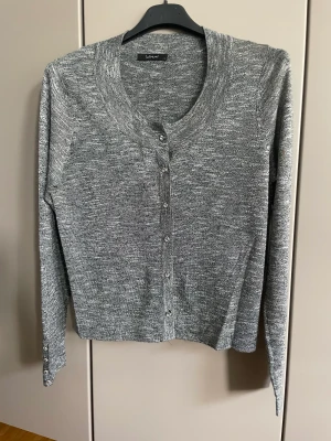 Cardigan S  - Använd en kortare stund 