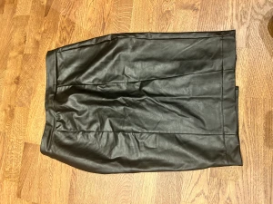 Kjol - Aldrig använd