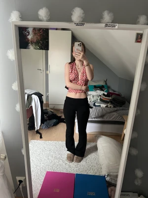 Somrigt linne från nelly - Lappen är kvar