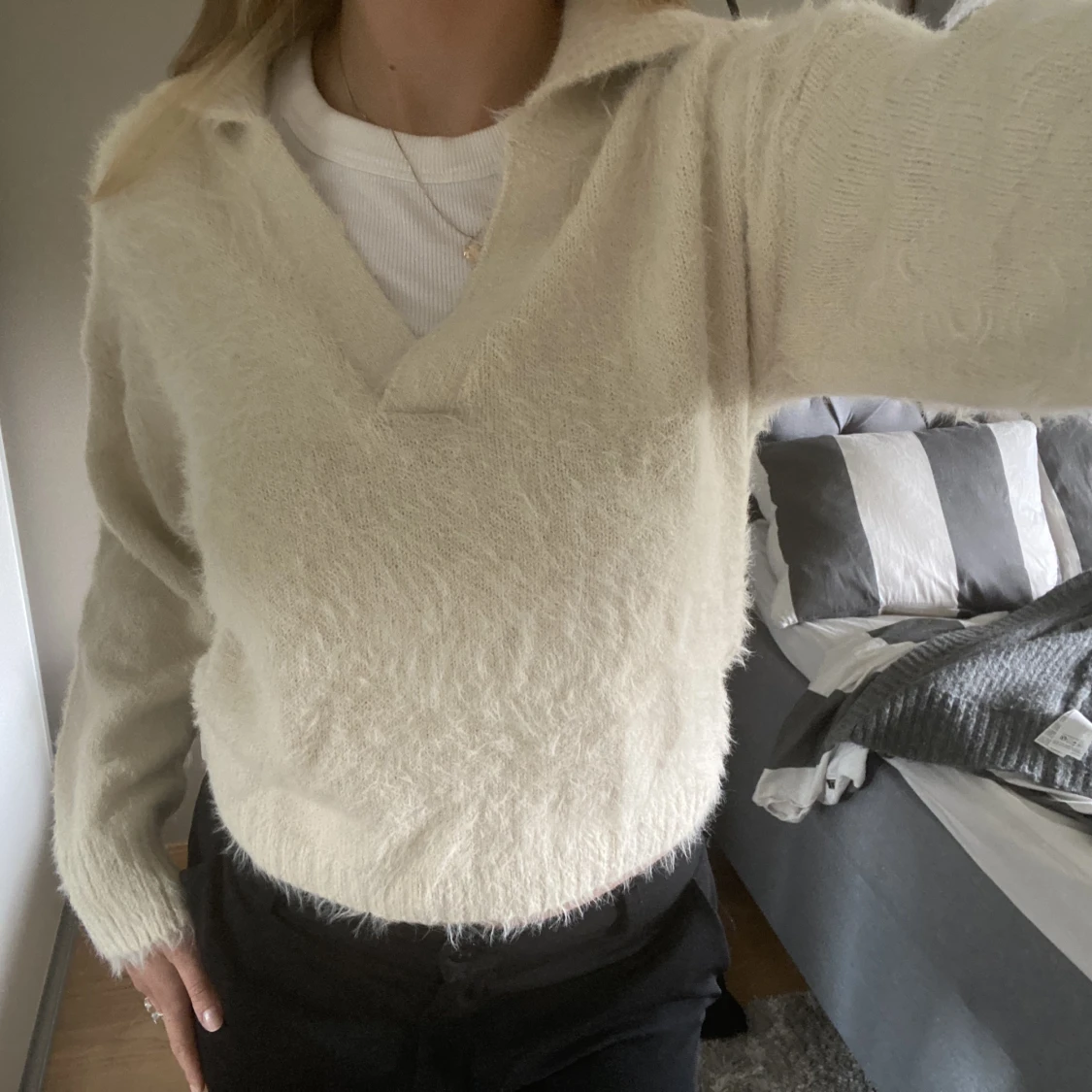 Beige stickad tröja - 90