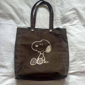 Söt väska 🪷 - Så söt Snoopy väska 😍