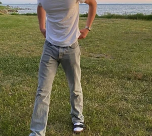 Hope Rush Denim - Skitfeta o trendiga hope jeans, är ca 1.83cm och dom var lite långa på mig så klippte av dom och nu är dom perfekta. Har kvar undersidorna om man skulle vilja du tillbaka med det är hål i båda framfickorna så därför är dom så bra pris! Nypris: 1800kr