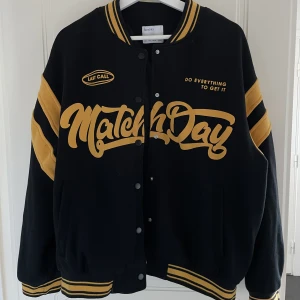 Collegejacka  - Storlek L