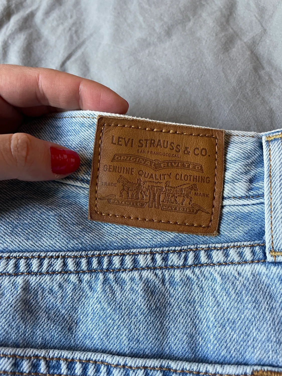 Levis ribcage wide leg 31 - 90