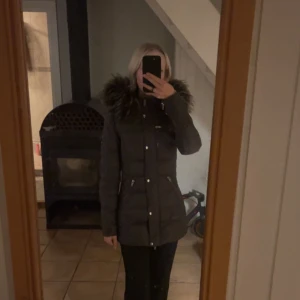 Rockandblue jacka - En fin grå rockandblue jacka som jag har köpt här på plick för ca 1 år sedan. 