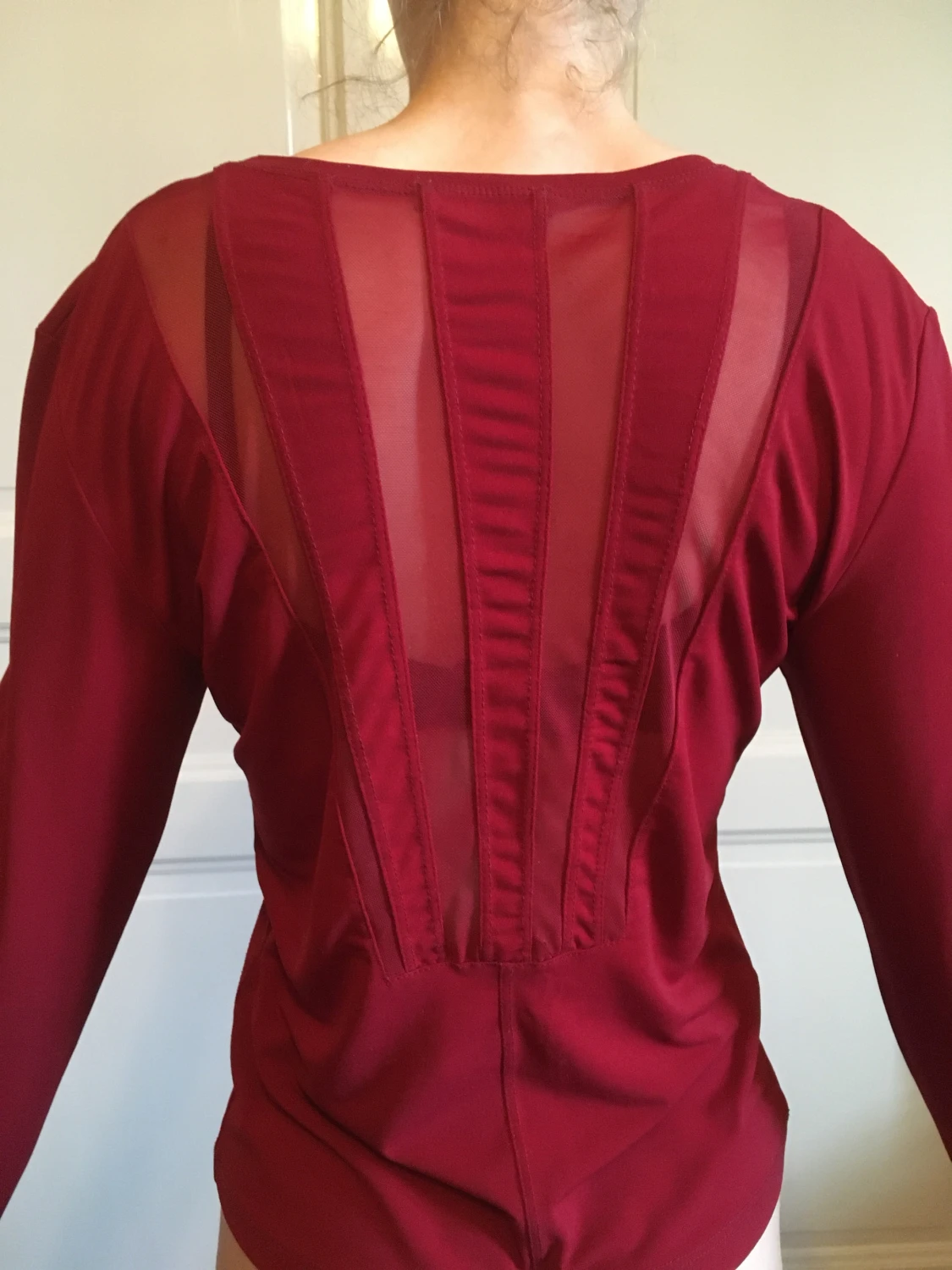 Blus i rött,  med långa armar  - 90