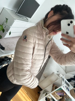 Parajumper  - Tunn vår eller höst jacka! Knappt använd 