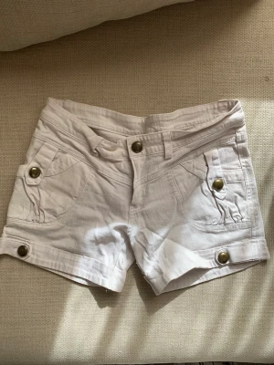 Jeans shorts  - Jätte finna jeans som inte kommer till användning 