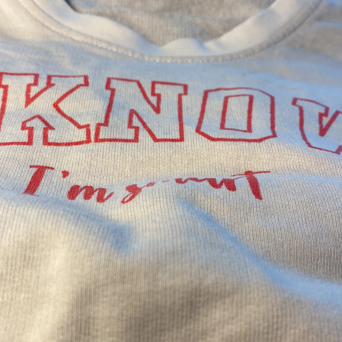 Rosa tröja med text tryck - 91