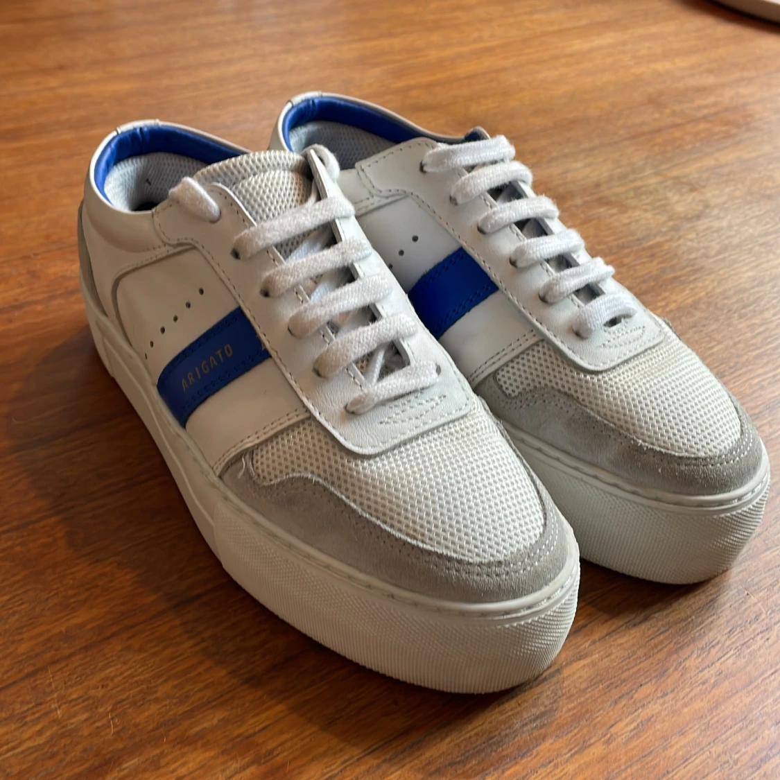 Axel Arigato sneakers 