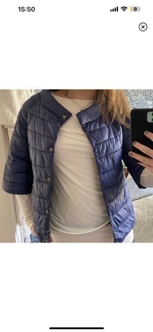 Trekvartsärm liknade Henro  - Säljer denna as snygga herno lika de  jacka då jag redan har en likadan