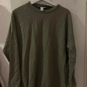Klänning  - Sweatshirtdress i storlek Xs.