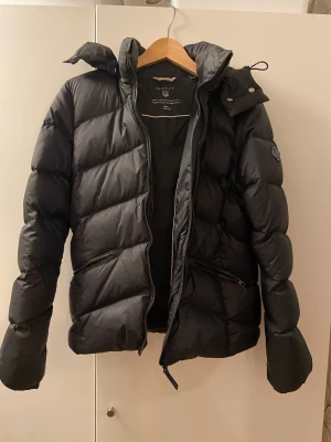 Gant jacka - Dunjacka i fint skick.