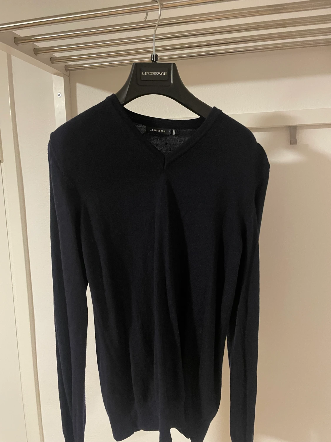 J Lindbergh crewneck