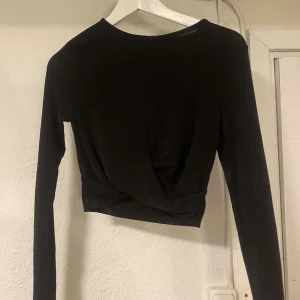 Tröja - Storlek, S 50kr frakt tillkommer