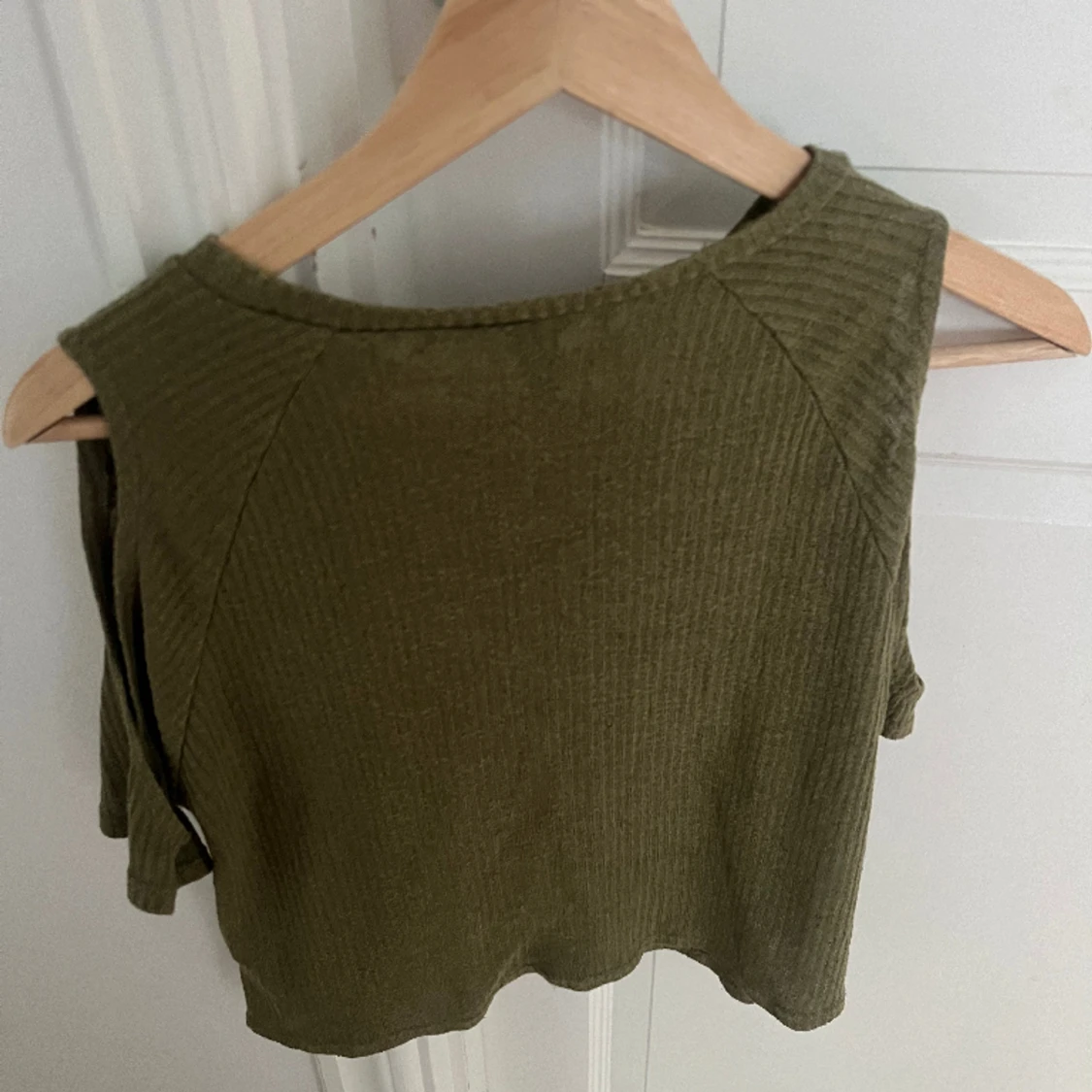 Snygg olivgrön tröja! - 91