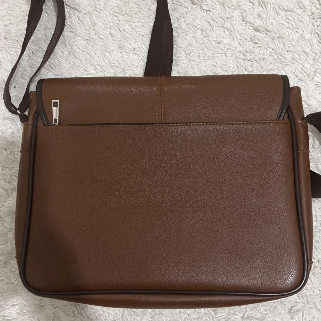 Armani Axel Väska  - 91