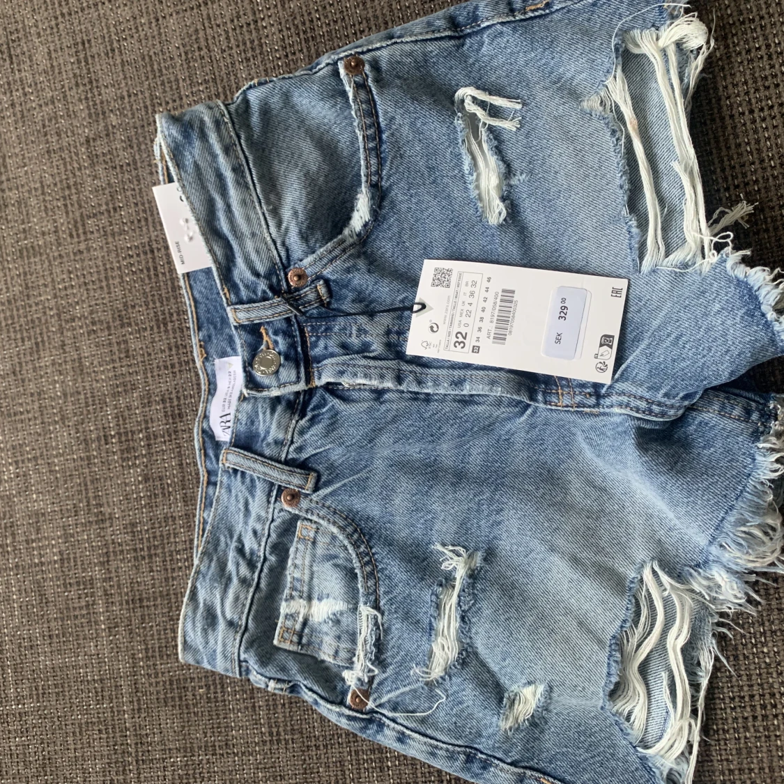 Zara shorts  - 90