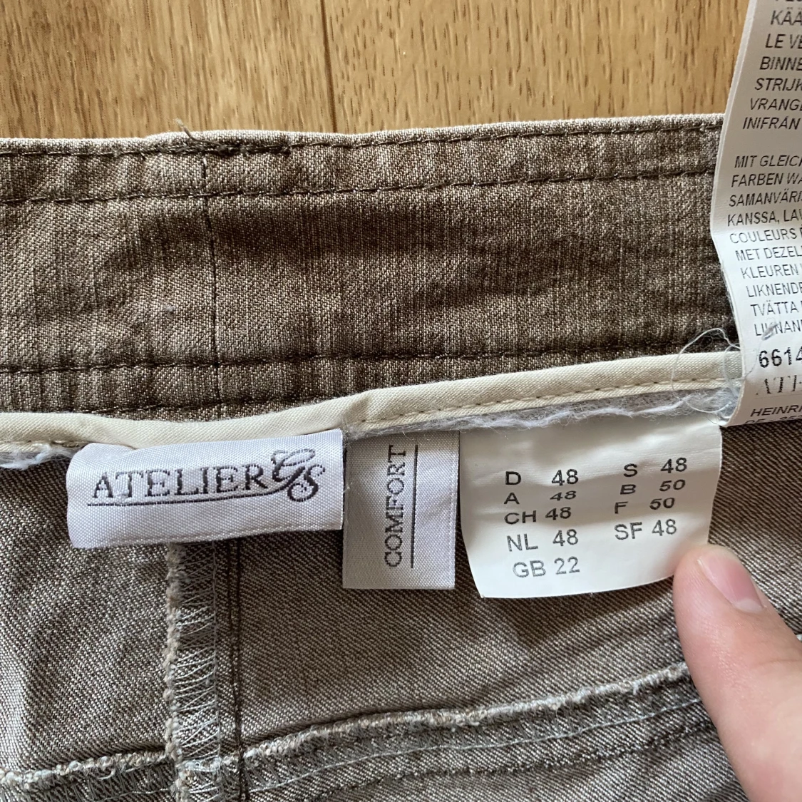 Beiga byxor/jeans - 90