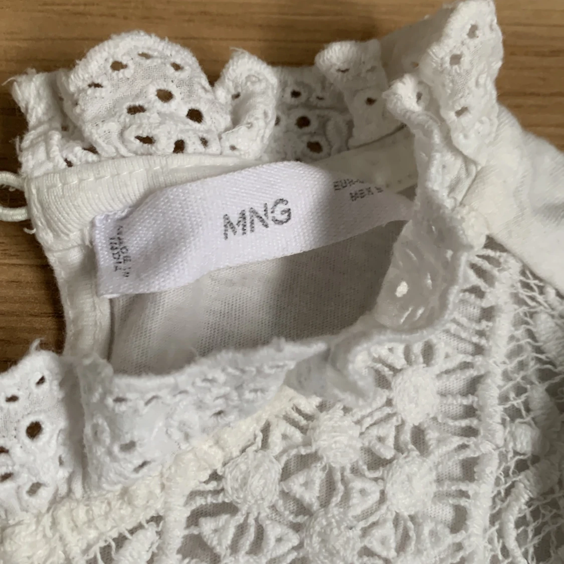  Vit topp- Mango   - 90