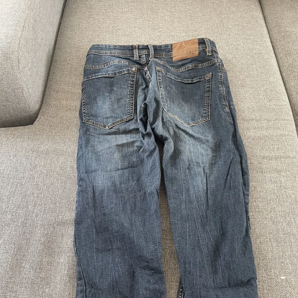 Blåa smog jeans i Y2k stil. Storlek S/M. Jeans & Byxor.