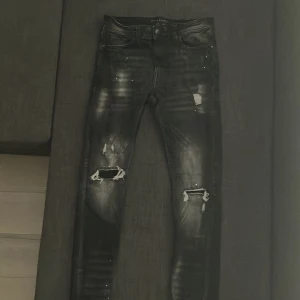 Jeans - Den har bra skick och jag har bara använt den 4-5 gånger och storlek XS