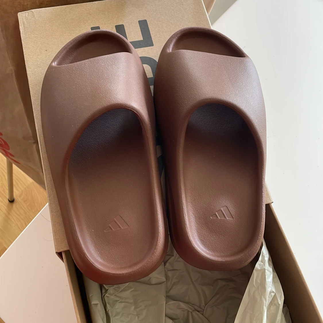 Yeezy slide flax
