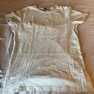 Tommy Hilfiger Tröja - Pris kan diskuteras, fraktar endast.