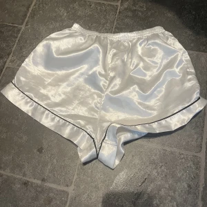 Pyjamas shorts - Grymt sköna pyjamas shorts