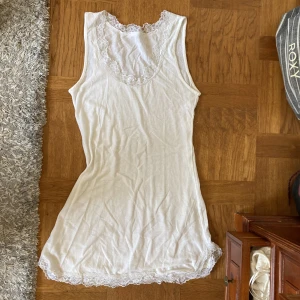 Söt kort klänning/ tunika - Skriv för bilder på!