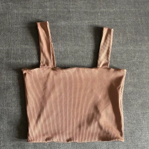 Linne - Aldrig använd Storlek L Lite smuttsrosa i färgen