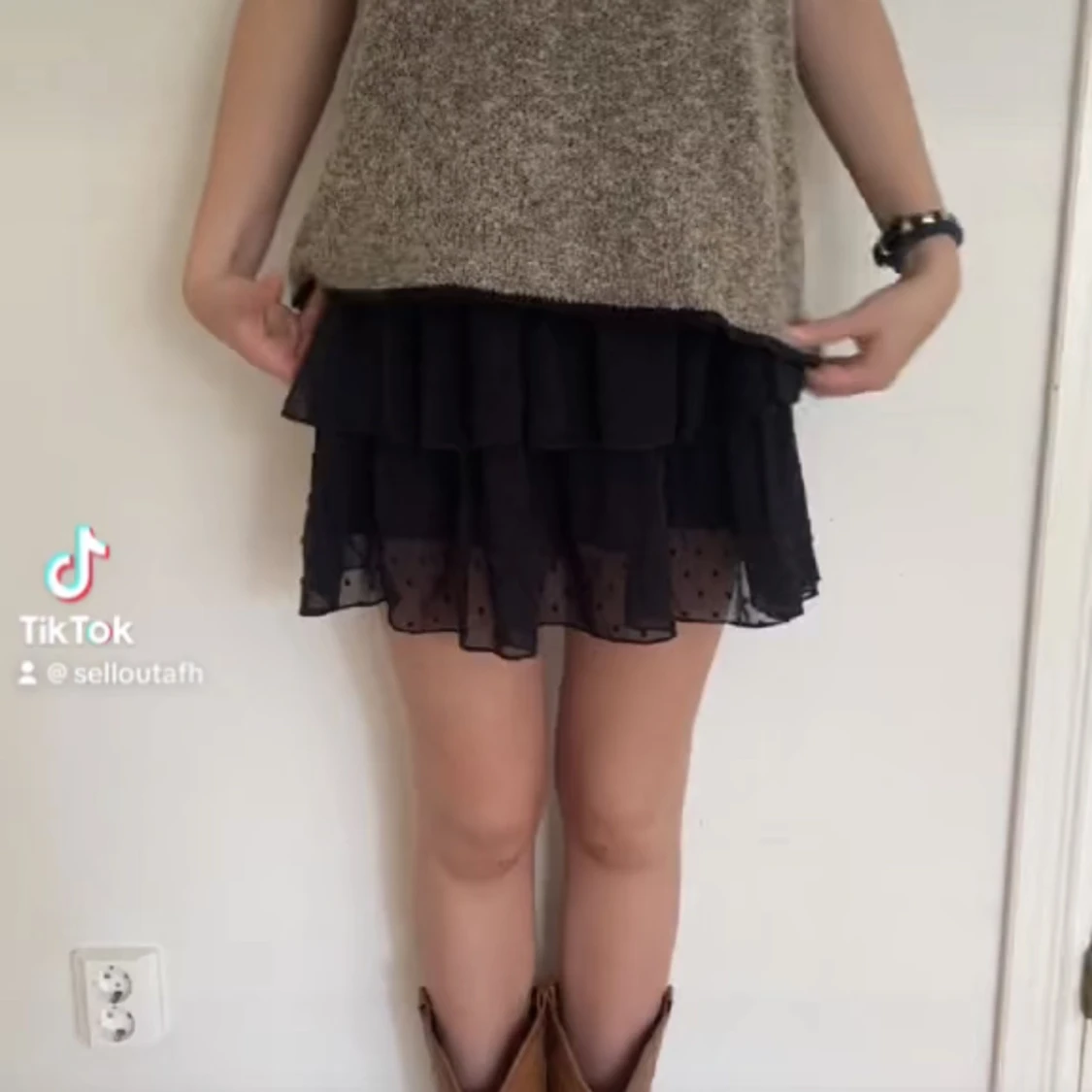 Fin svart kjol!❤️