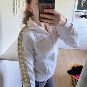 Kappa kofta - bra skick, nästan aldrig använd! Frågor om fler bilder eller annat på dm!