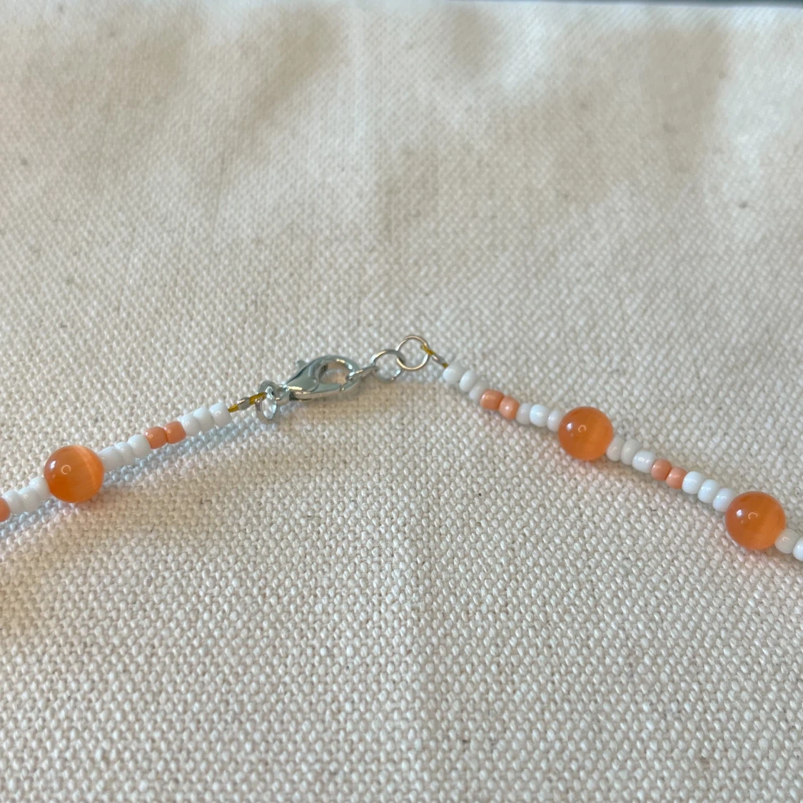 Handgjort pärlhalsband  - 91