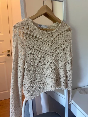 Nät tröja - Ascool tröja som är skitsnygg med något under!