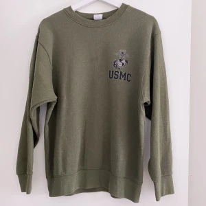 Tröja USMC - Tröja från Broadway and Sons Strl S 