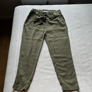 Byxor strl 42  - Byxor, fin skick, str 42 